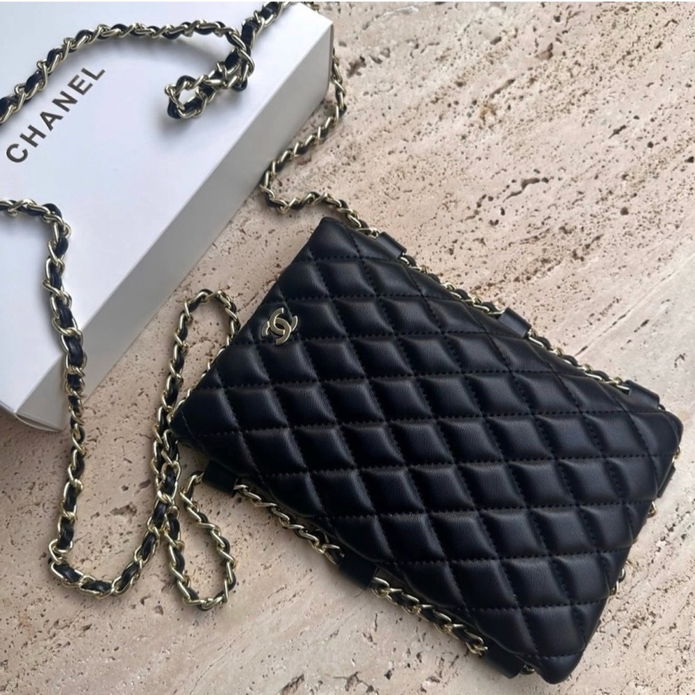 Black Quilted Faux Leather Fashion Crossbody Cell Phone with Gold Chain